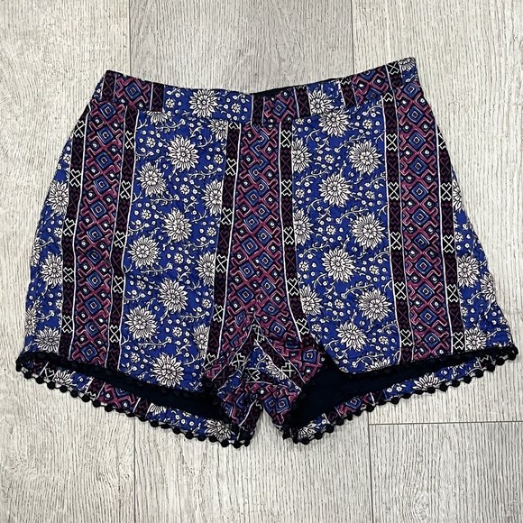 Hollister Floral Print Pattern Purple Blue Shorts Size 5 Crocket Pom Pom Edge - Picture 1 of 6
